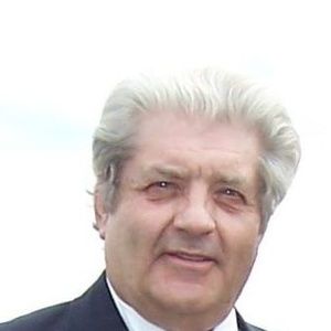 Meet your Posher, Lewis